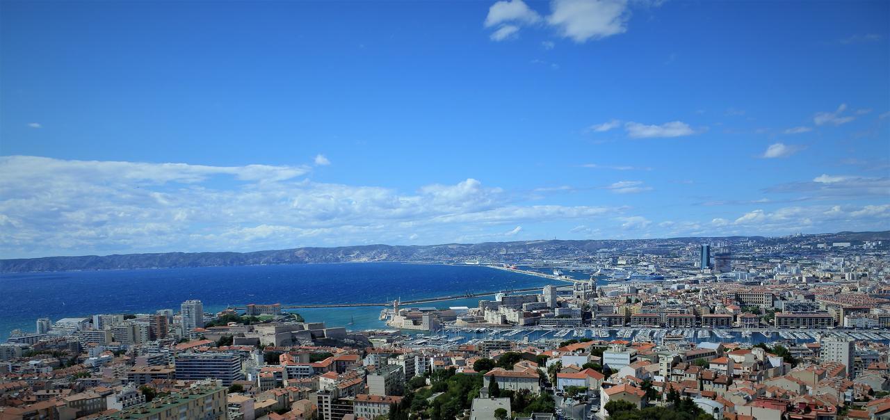 กู๊ด โฮเต็ล มาร์เซย โอบาญ - ลา วาล็องติน Hotel La Penne-sur-Huveaune ภายนอก รูปภาพ